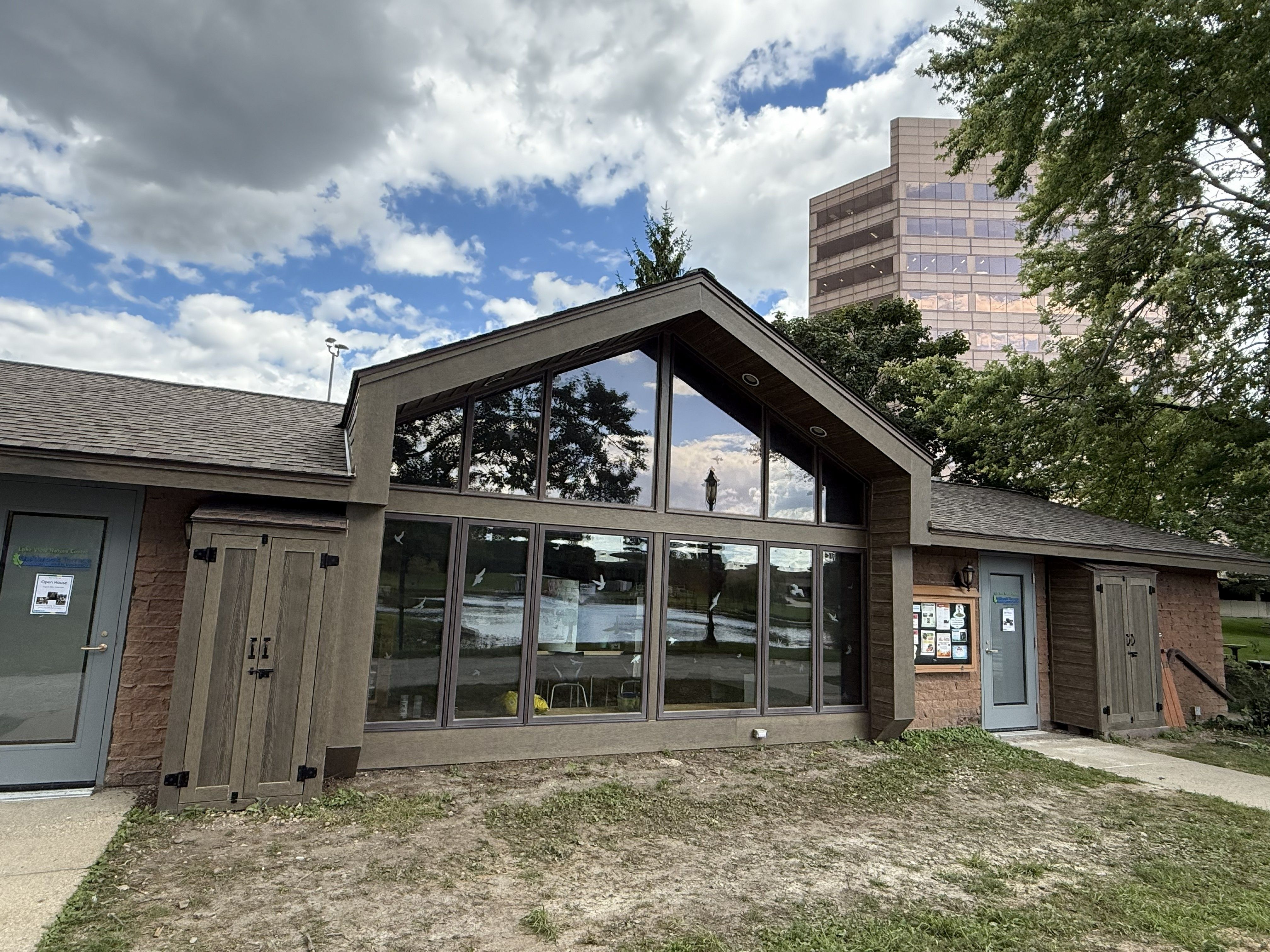 Lake View Nature Center 