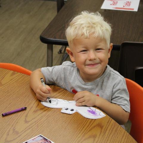 Child coloring 